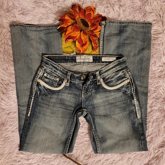 Daytrip Denim - Buckle Daytrip Leo Bootleg Jeans